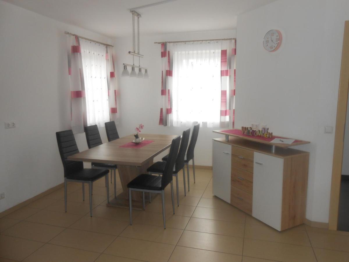 Ferienwohnung Michaela ฟลาทอาค ภายนอก รูปภาพ